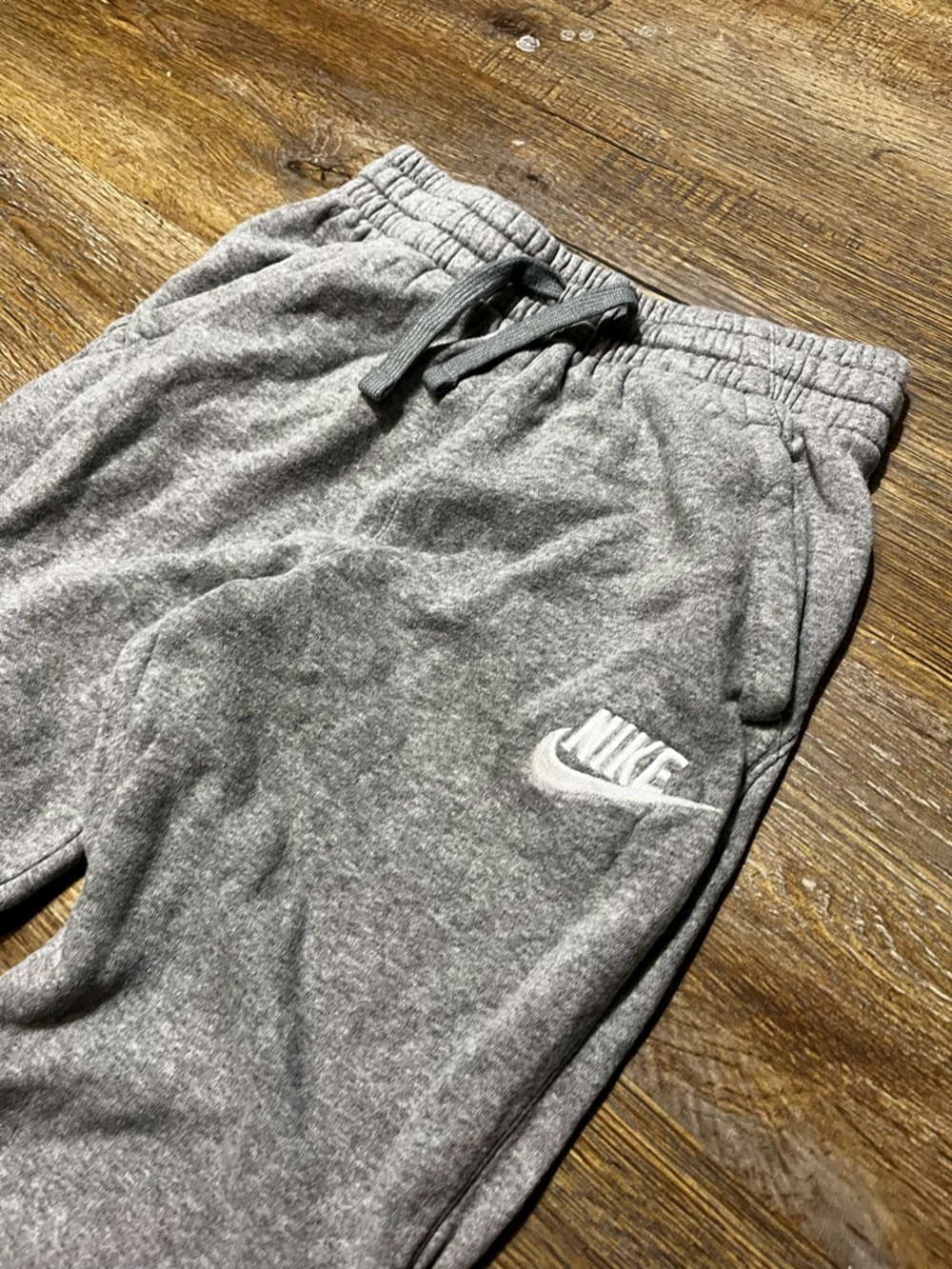 Nike Kids Gray Heather Jogger Sweatpants - Picture 2 of 3